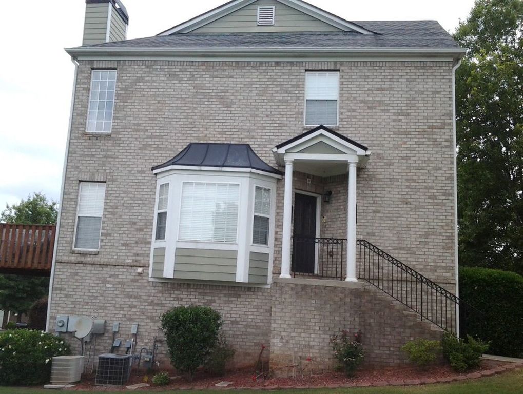 Station Center Blvd, Suwanee, GA 30024, Preforeclosure 203,000 3BD