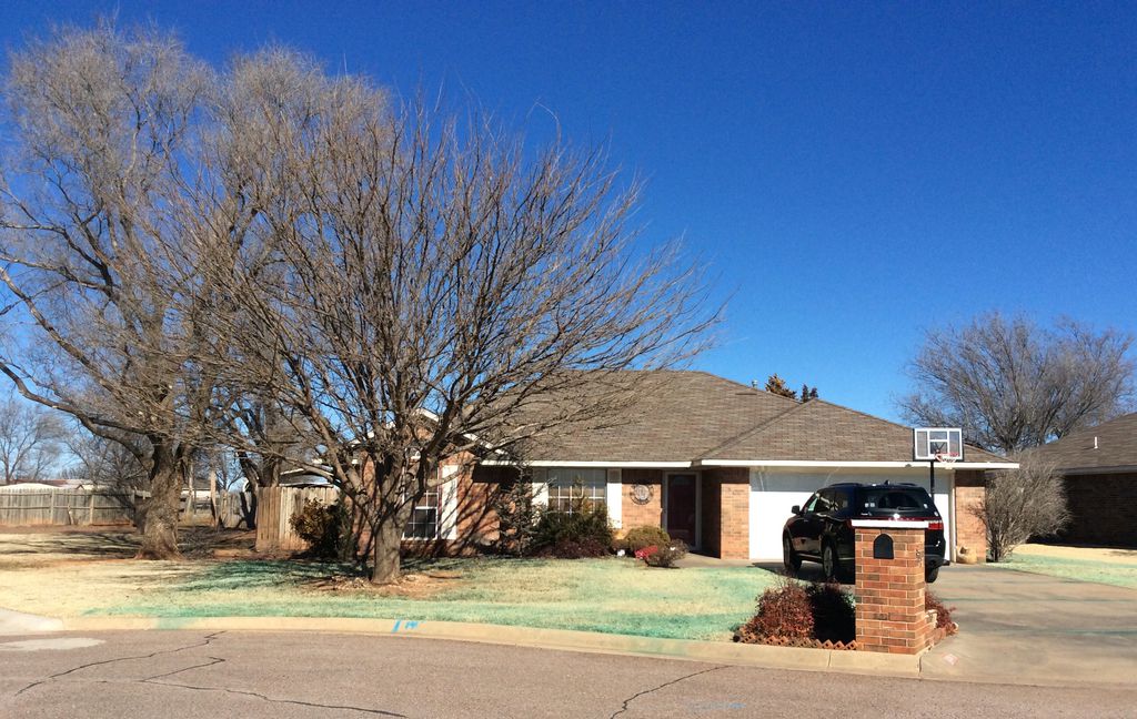 Hunter Ln, Sayre, OK 73662, Preforeclosure 104,600 3BD / 2BH