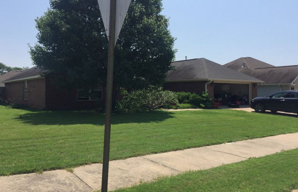 Ezekiel Ct, Siloam Springs, AR 72761, Preforeclosure 174,400 4BD