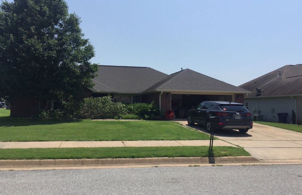 Ezekiel Ct, Siloam Springs, AR 72761, Preforeclosure 174,400 4BD