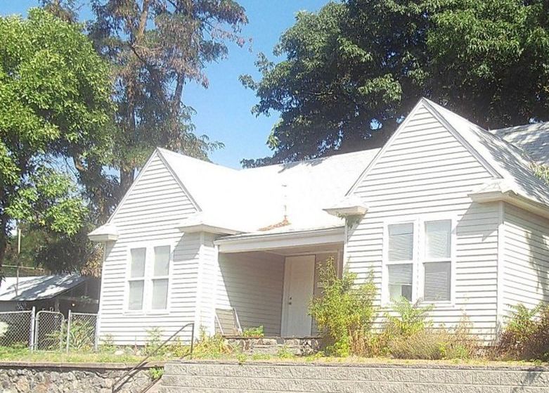 W Alice Ave, Spokane, WA 99205, Preforeclosure 165,300 4BD / 2BH