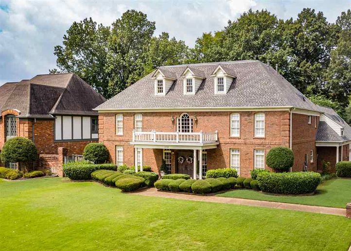 Oakleigh Ln, Germantown, TN 38138, Preforeclosure 409,700 5BD / 5BH Preforeclosure