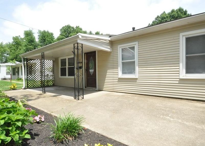 Plaudit Way, Louisville, KY 40272, Preforeclosure 81,700