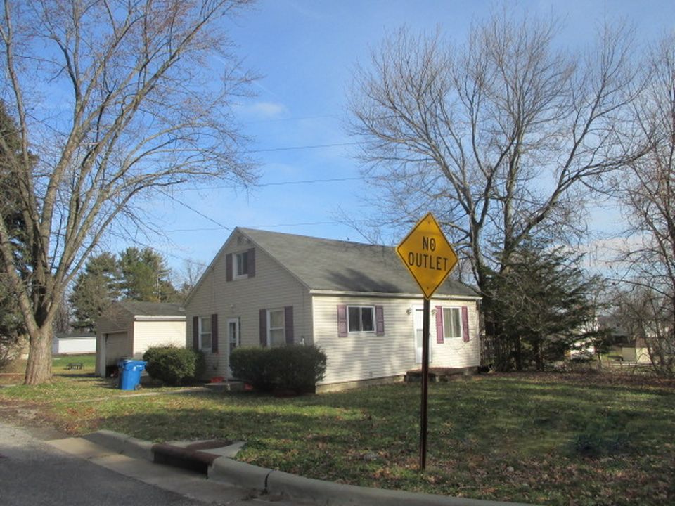 Grand Blvd, Barberton, OH 44203, Preforeclosure 79,989 3BD / 1BH