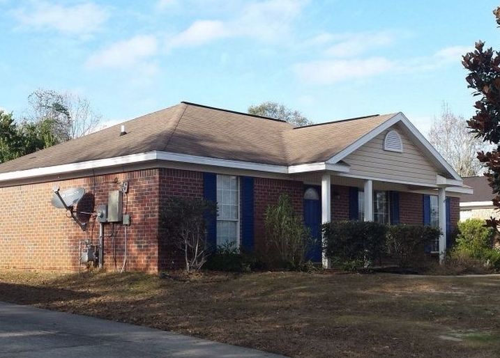 Woodmont Dr, Semmes, AL 36575, Preforeclosure 122,900 3BD / 2BH