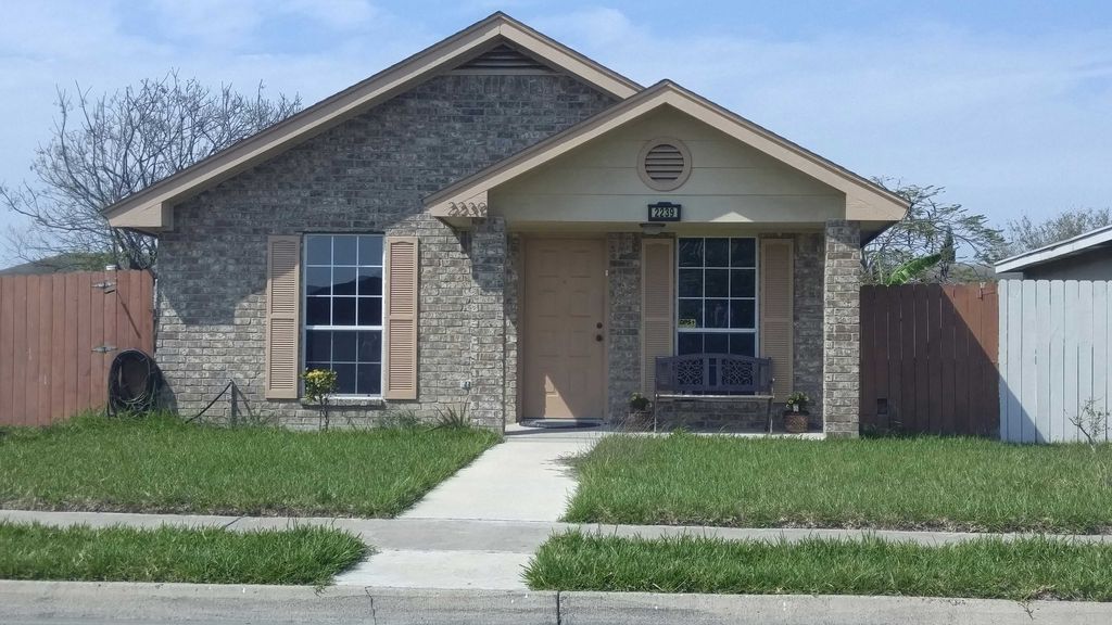 El Sol St, Brownsville, TX 78520, Preforeclosure 73,600 4BD / 3BH