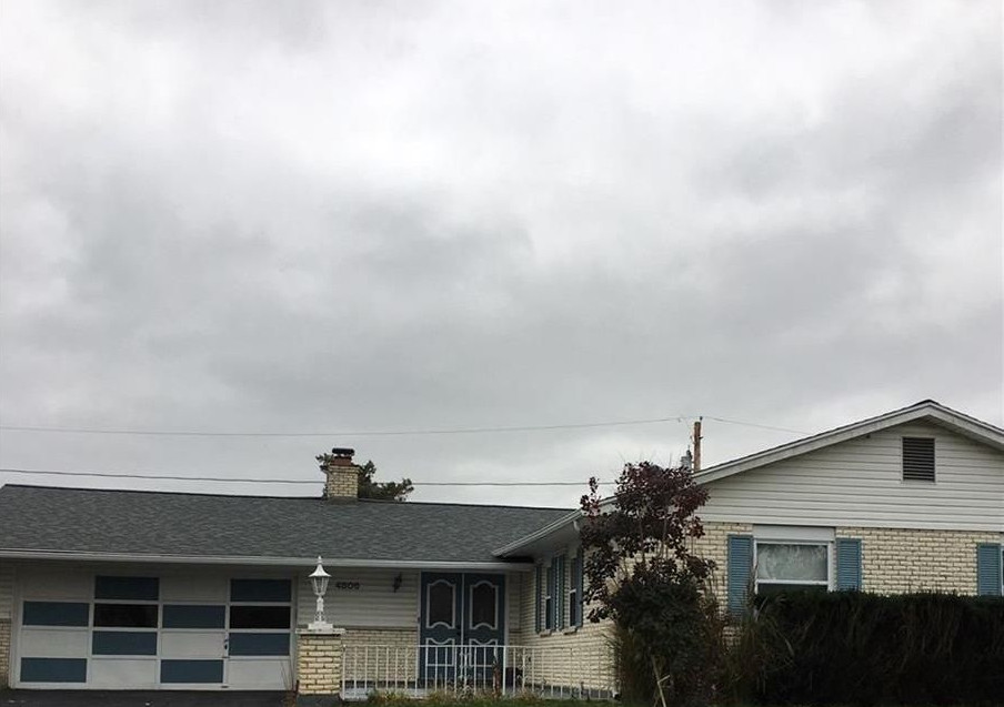 Bloomfield Dr, Dayton, OH 45426, Preforeclosure 96,000 3BD / 2BH