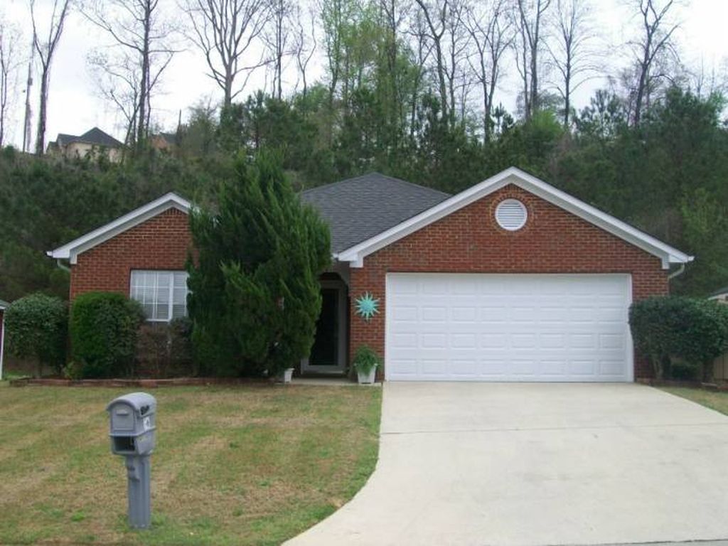 Lakes Edge Ln, Pinson, AL 35126, Preforeclosure 111,200 2BD / 2BH Preforeclosure Listing