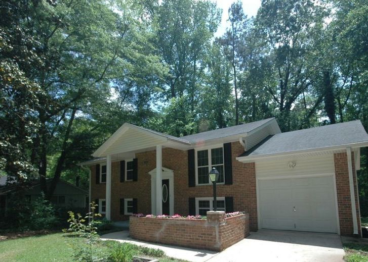 Lake Jodeco Rd, Jonesboro, GA 30236, Preforeclosure 120,300 3BD