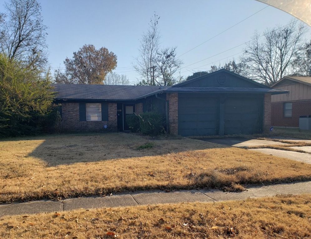 S Utah St, Pine Bluff, AR 71601, Preforeclosure 49,800 4BD / 1.5BH