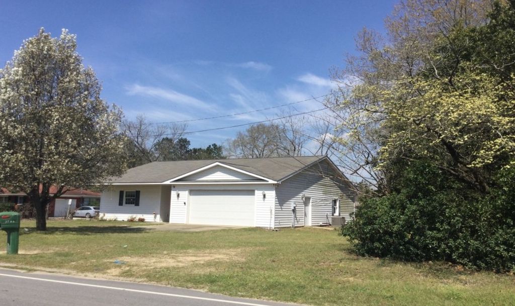 Baywood Rd, Fayetteville, NC 28312, Preforeclosure 189,700 3BD