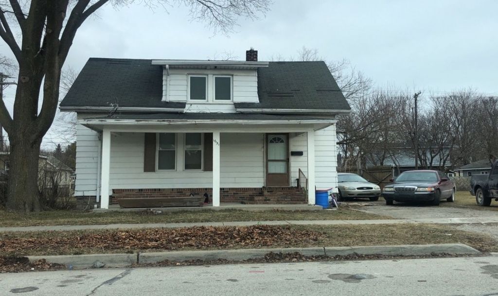 Thomas St, Port Huron, MI 48060, Preforeclosure 82,830 4BD / 1BH