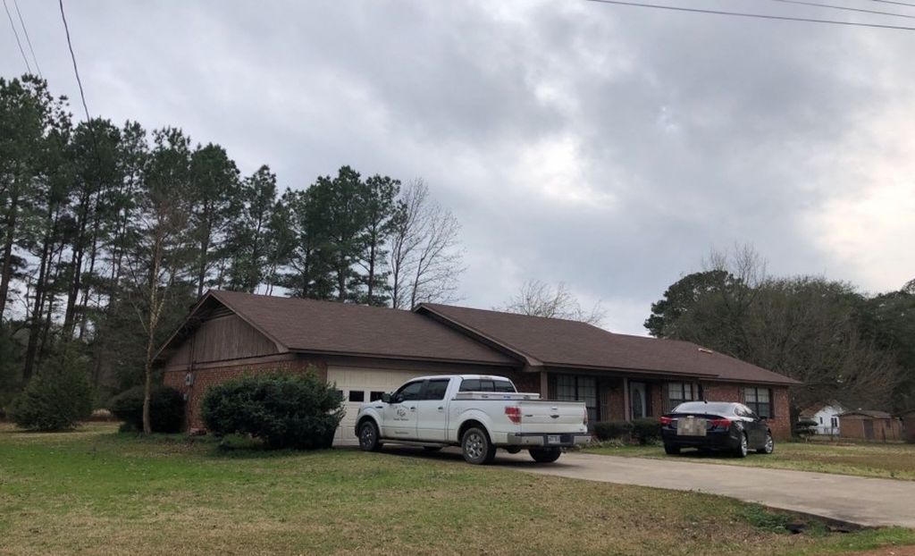 E 9th St, Hope, AR 71801, Preforeclosure 83,300 3BD / 2BH