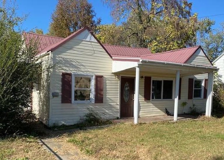 Highland St, Kingsport, TN 37664, Preforeclosure 67,300 3BD / 1BH