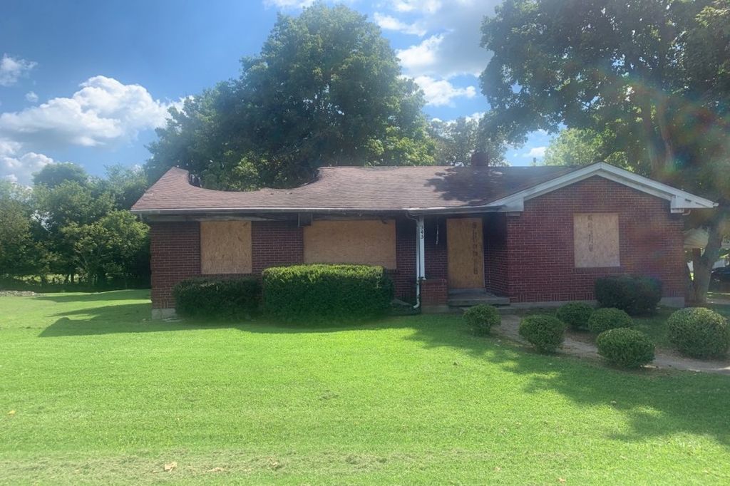 E Western Ave, Sonora, KY 42776, Preforeclosure 167,000 3BD / 2BH