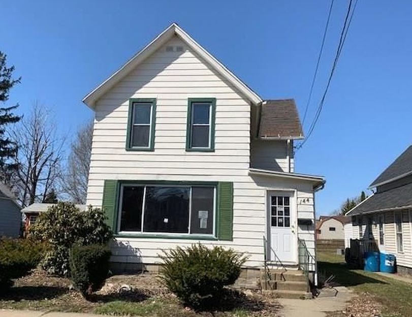 Lake Shore Dr E, Dunkirk, NY 14048, Preforeclosure 35,000 3BD