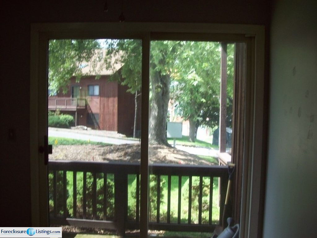 Sugar Loaf Ct Unit 4, Vernon, NJ 07462, Preforeclosure 107,800 1BD