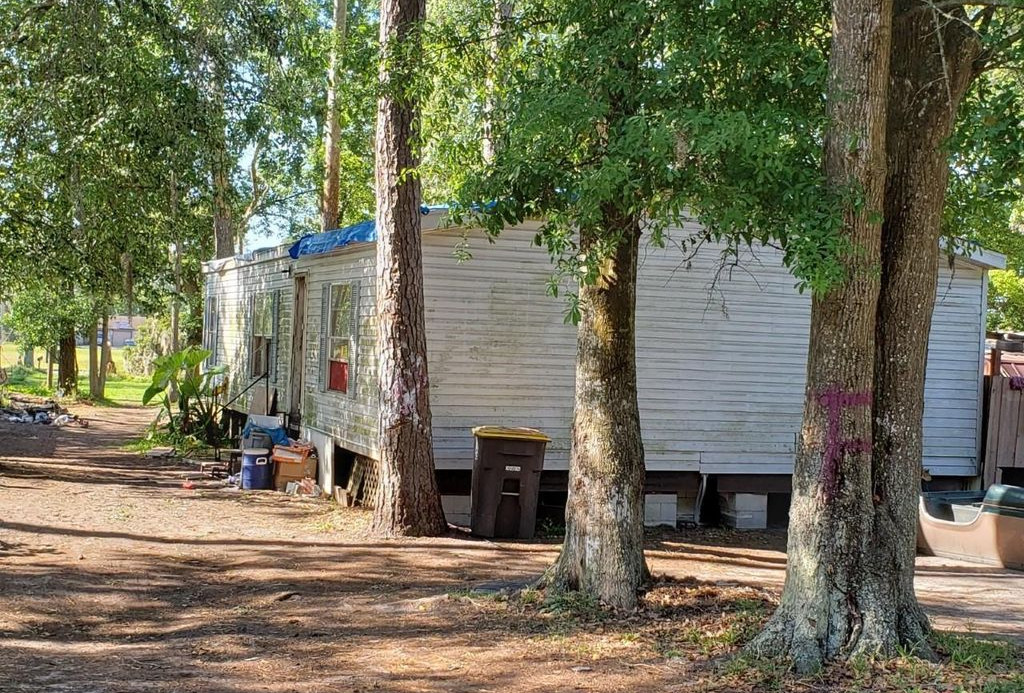 Osteen St, Jacksonville, FL 32210, Preforeclosure 112,500 3BD / 1BH Preforeclosure