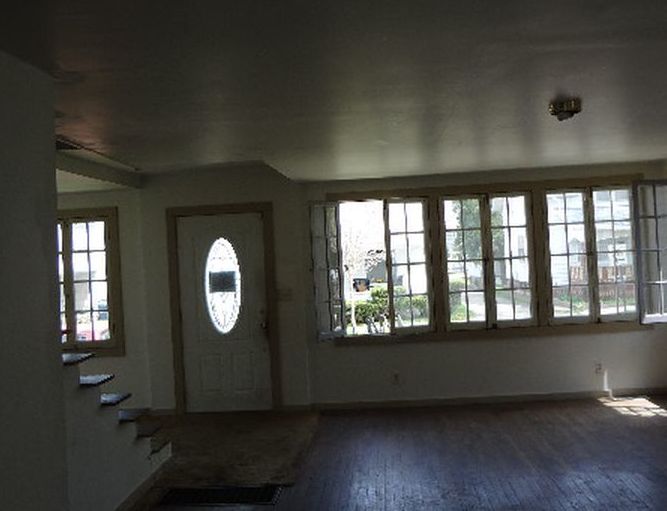 Jefferson St, Tiffin, OH 44883, Preforeclosure 100,200 3BD / 2BH