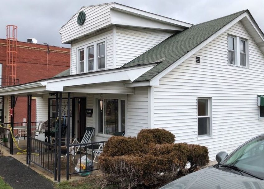 S Kanawha St, Beckley, WV 25801, Preforeclosure 57,100 3BD / 1BH