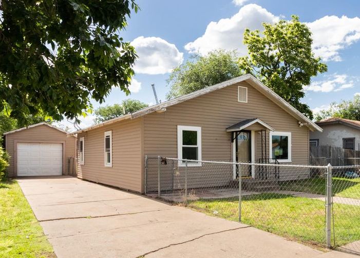 S Harrison St, Amarillo, TX 79110, Preforeclosure 79,263 2BD / 1BH