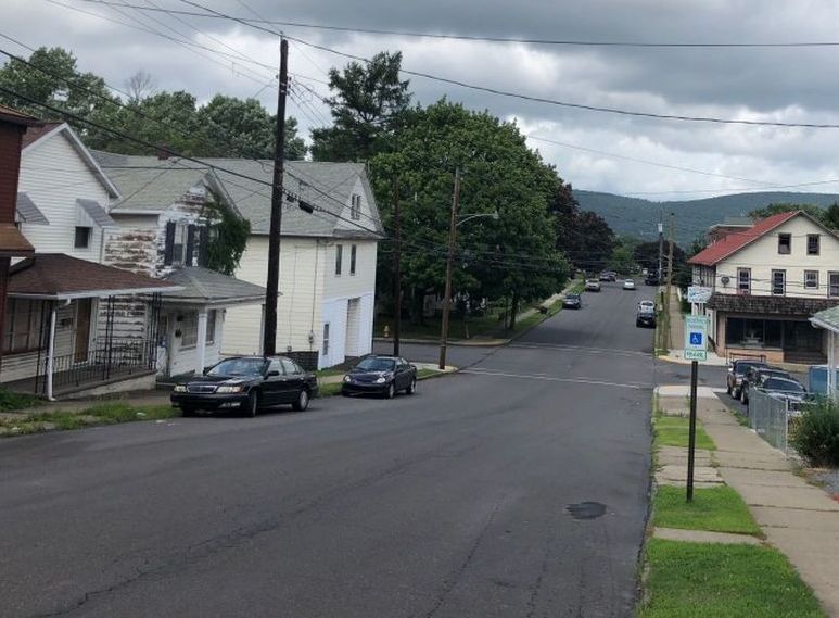 S Hanover St, Nanticoke, PA 18634, Preforeclosure 39,174 5BD / 2BH