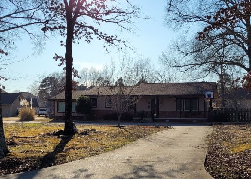 Burchwood Bay Rd, Hot Springs National Park, AR 71913, Preforeclosure