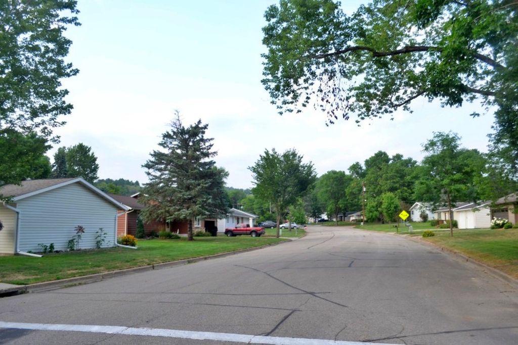 Audrey Ave, Red Wing, MN 55066, Preforeclosure 206,300 3BD / 2BH