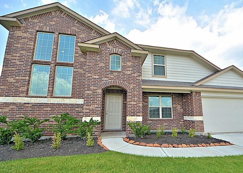 Specklebelly Dr, Baytown, TX 77521, Preforeclosure 196,900 4BD