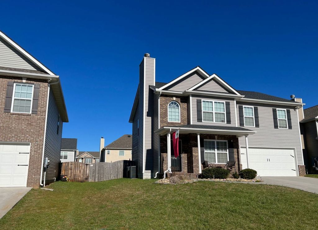 Lucky Leaf Ln, Knoxville, TN 37924, Preforeclosure 143,500 3BD