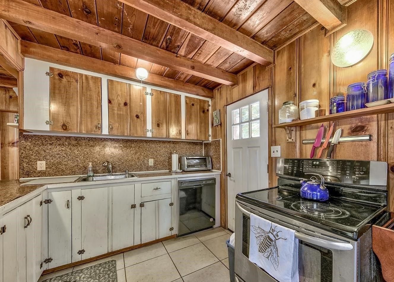 Tata Ln, South Lake Tahoe, CA 96150, Preforeclosure 540,000 6BD