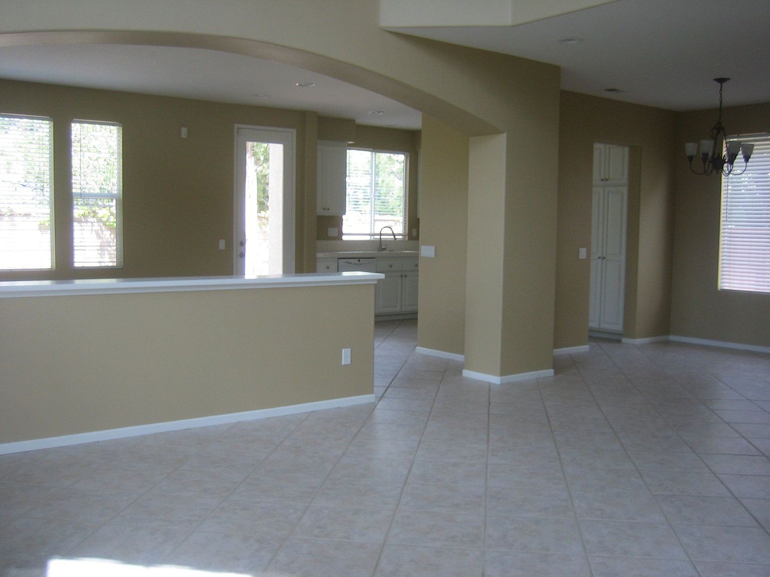 San Gabriel Pl, Chula Vista, CA 91914, Preforeclosure 70,300 4BD / 3BH Preforeclosure