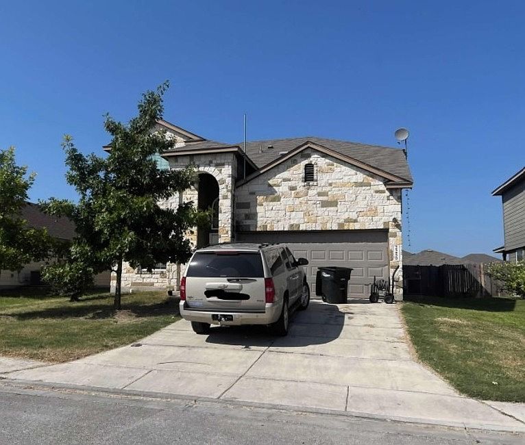 Olive Hill Dr, New Braunfels, TX 78130, Preforeclosure 116,000 4BD