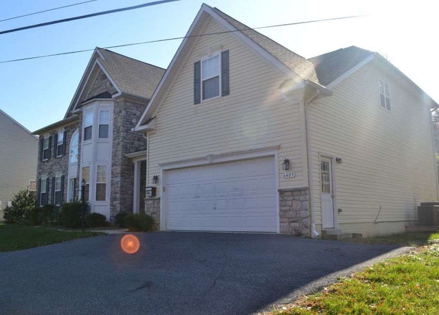 Good Luck Rd, Riverdale, MD 20737, Sheriff Sale 590,690 5BD / 3BH