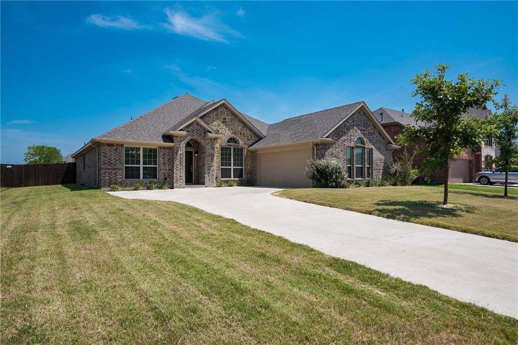 Daventry Dr, Red Oak, TX 75154, Sheriff Sale 254,000 3BD / 2BH