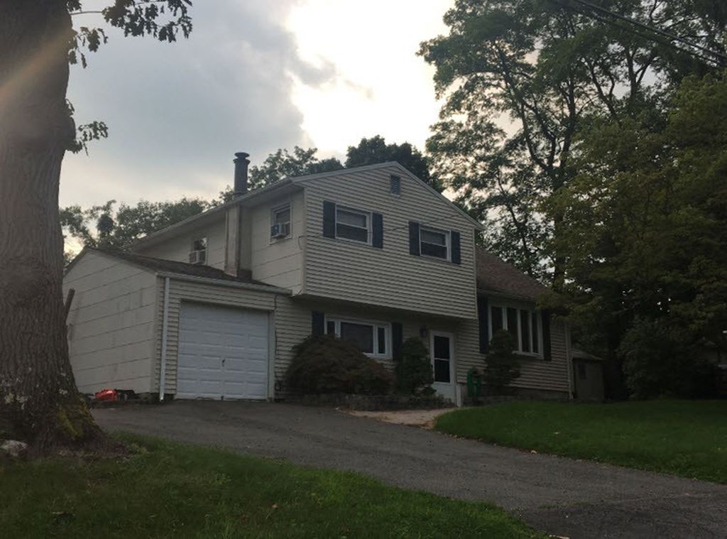 James St, Stanhope, NJ 07874, Sheriff Sale 195,000 3BD / 1.5BH