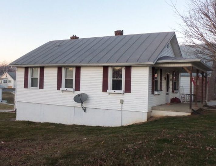 W Coyner Ave, Marion, VA 24354, Sheriff Sale 275,000 5BD / 3BH