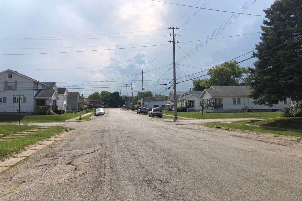 Snyder St, Springfield, OH 45504, Sheriff Sale Call 3BD / 1BH