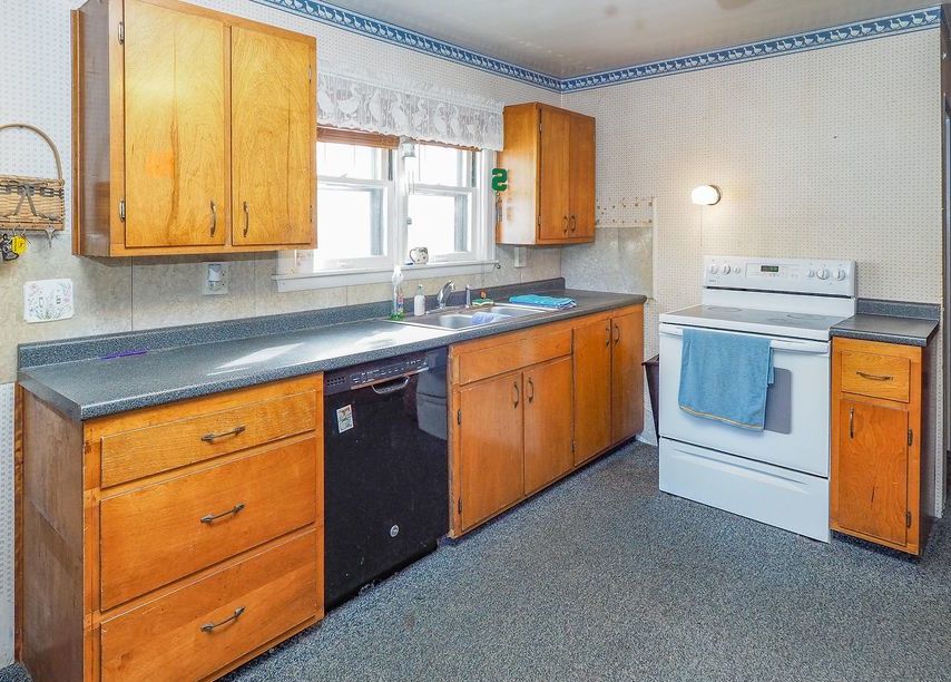 Division Dr, Ceresco, MI 49033, Sheriff Sale 98,000 3BD / 1BH