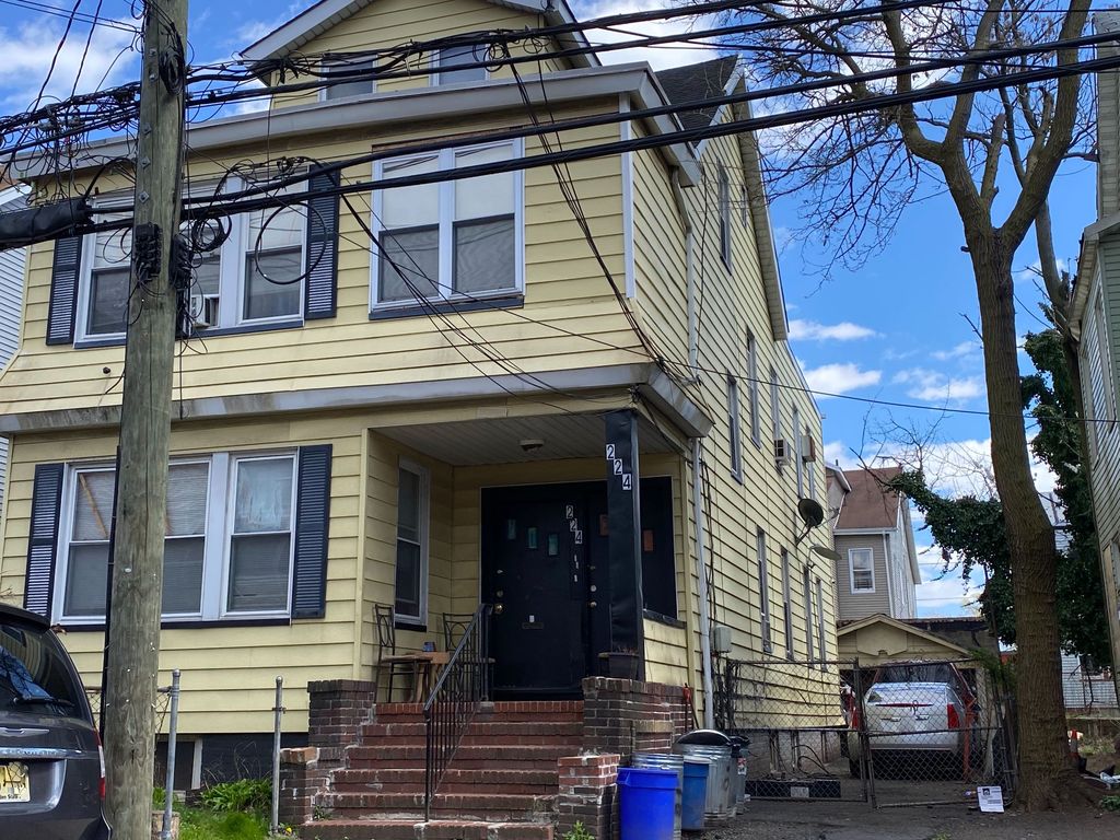 Wainwright St, Newark, NJ 07112, Sheriff Sale 328,400 5BD / 2BH