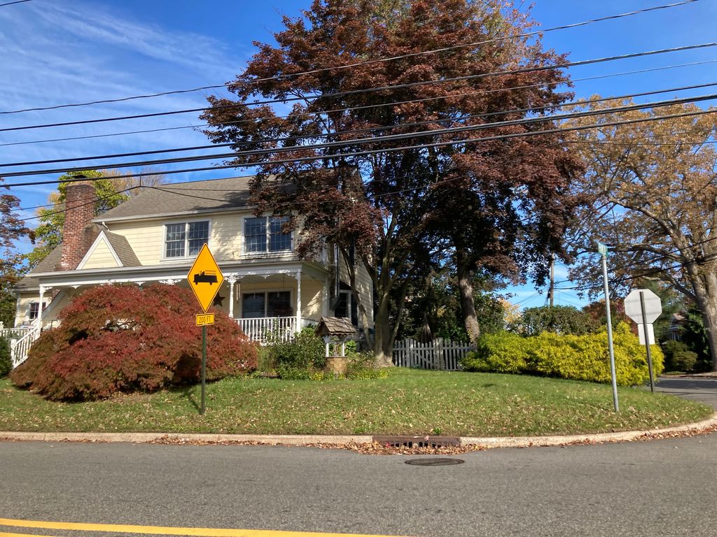 Paris Ave, Northvale, NJ 07647, Sheriff Sale - $209,300 - 3BD / 2BH