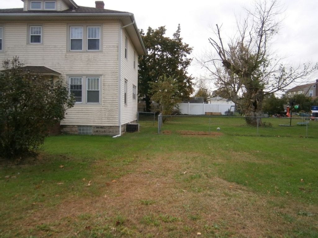 Beverly Rd, Burlington, NJ 08016, Sheriff Sale 219,700 4BD / 1.5BH