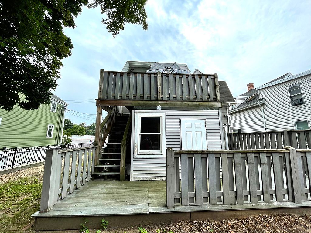 Simms Ct, West Newton, MA 02465, Sheriff Sale 617,900 3BD / 3BH Sheriff Sale Listing