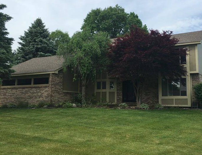 Clovis Pointe Dr, South Lyon, MI 48178, Sheriff Sale 440,100 4BD