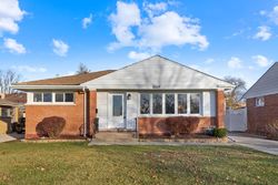 Foreclosure Listing in N WASHINGTON ST NILES, IL 60714