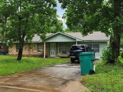  N Forest Dr, Willis TX