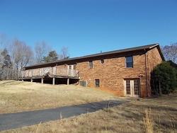 Foreclosure Listing in MARTINSVILLE HWY AXTON, VA 24054