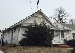 Foreclosure Listing in RUSSELL PL ROCKVILLE CENTRE, NY 11570