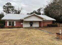  Oak St, Cottondale FL