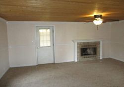Foreclosure Listing in S WILBUR WRIGHT RD NEW CASTLE, IN 47362